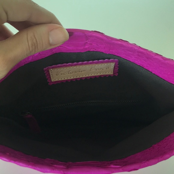 COPY - Authentic PYTHON fuchsia clutch - Picture 4 of 4
